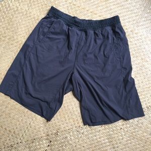 Men's lululemon gray shorts L large